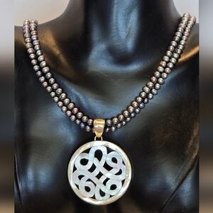 Elegant 925 Sterling Pearls Mother Pearl Pendant